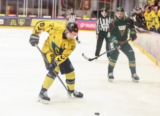 Finał TAURON Hokej Ligi. GKS Katowice znowu zwycięski, w poniedziałek decydujący mecz