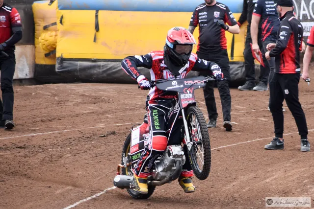 Lista startowa eliminacji Srebrnego Kasku w Ostrowie