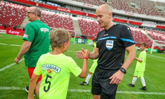 Szymon Marciniak: „Puchar Tymbark to dla dzieci prawdziwe piłkarskie emocje”